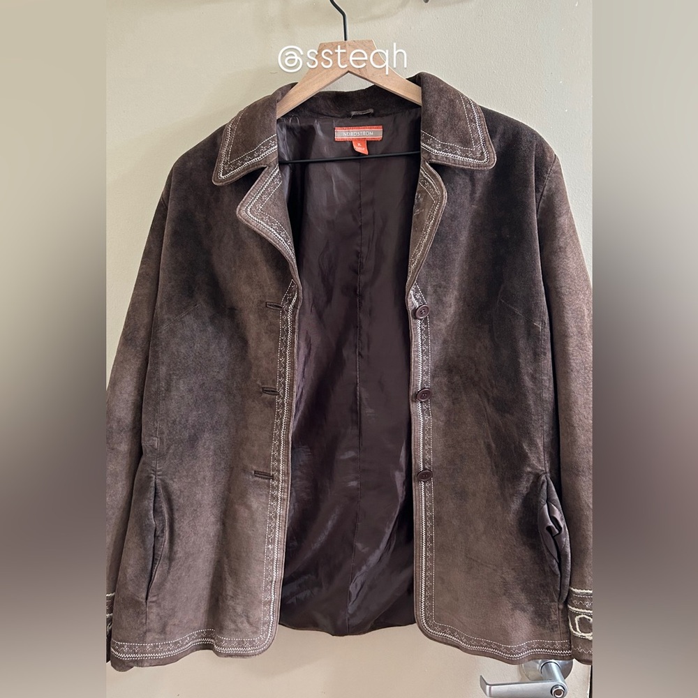 Nordstrom Brown Leather Jacket with white stitch pattern #Vintage #Western